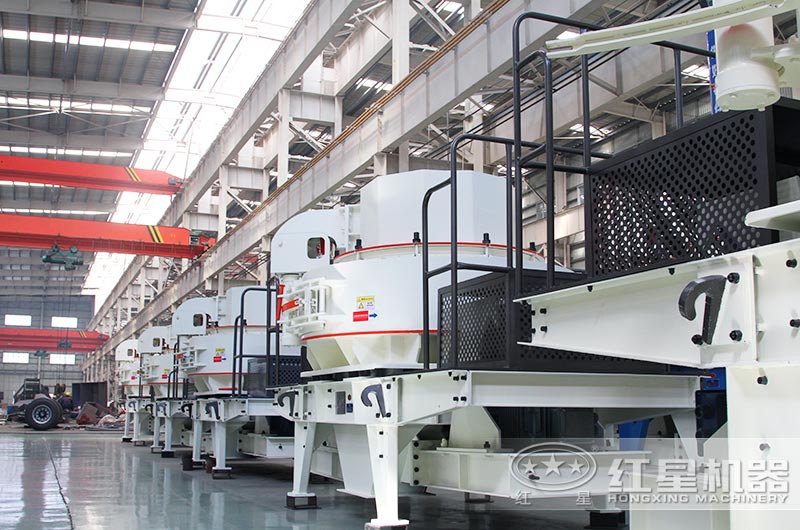 青石制砂機_青石頭打沙機，時產(chǎn)10-500噸不是事